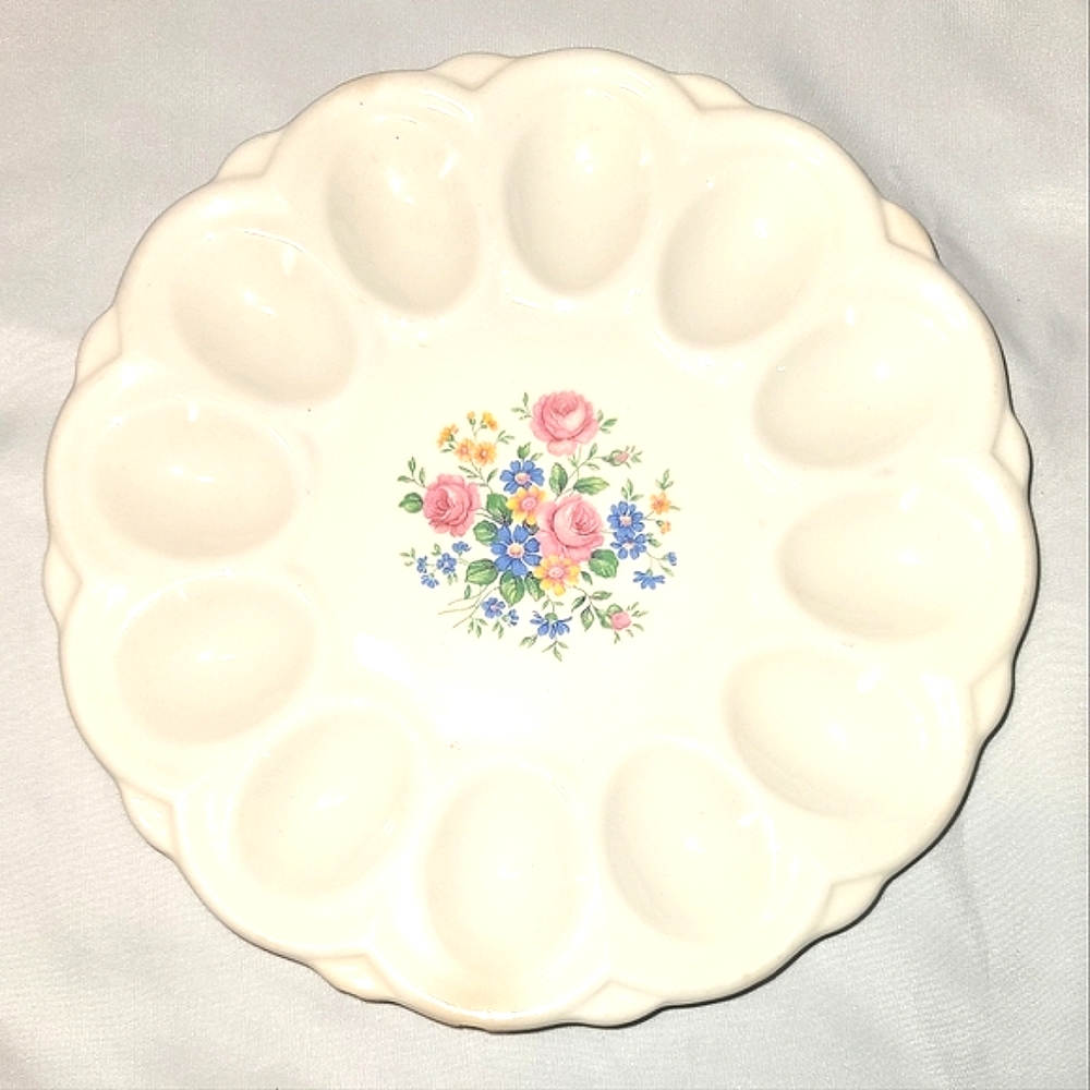 Vintage E & R American Artware egg platter